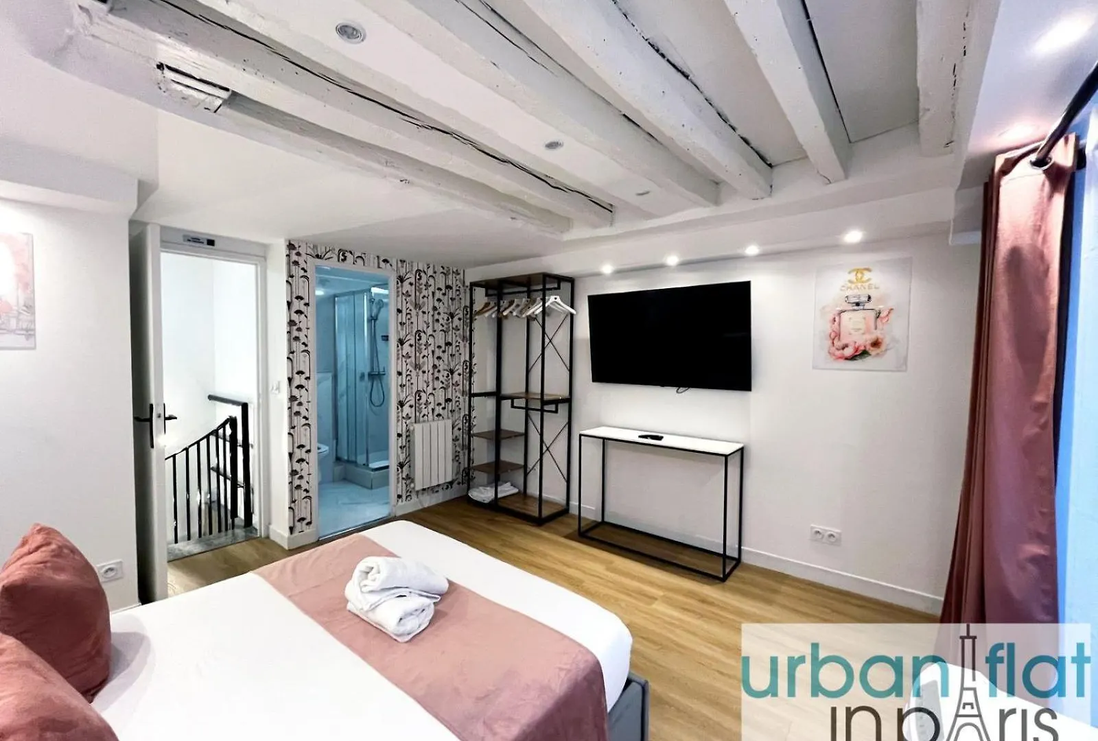 Urban Flat 179 - Pretty Loft Montorgueil Apartment *